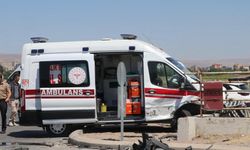 Kayseri'de ambulans ile otomobilin çarpışması sonucu 6 kişi yaralandı