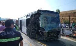 Vali Gül, Küçükçekmece'deki metrobüs kazasında yaralananları ziyaret etti: