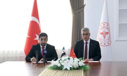 Sağlık Bakanı Memişoğlu, Suriye Sağlık Bakanı ile bir araya geldi