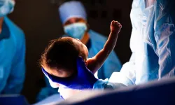 Bakan Göktaş’tan Doğum İzni Mesajı: Süre 24 Haftaya Çıkarılabilir