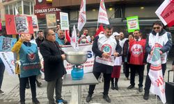 Memur yoksul, asgari ücretli aç, emekli perişan.