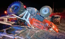 Ambulans Traktörle Çarpıştı: 4 Kişi Yaralandı