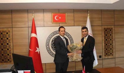 Bitlis İl Sağlık Müdürü Mersine Atandı