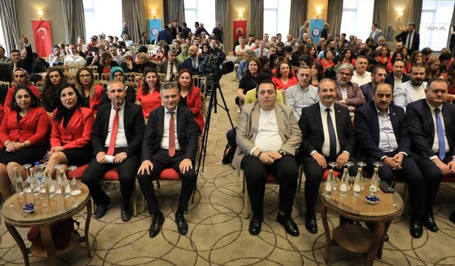 Toplu Sözleşmede Sağlık ve Sosyal Hizmet Profesyonellerimizin Haklarını Artırmak İçin Mücadele Edeceğiz